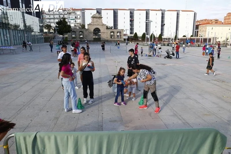 Juegos infantiles en la Plaza de la Concordia. Fotos: David Sañudo