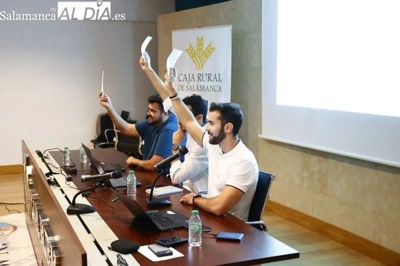 Foto 3 - Los socios de Unionistas aprueban que el club tenga un presupuesto de 1.627.000 euros para la 22/23
