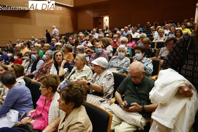 Representación teatral a favor del Banco de Alimentos de Salamanca