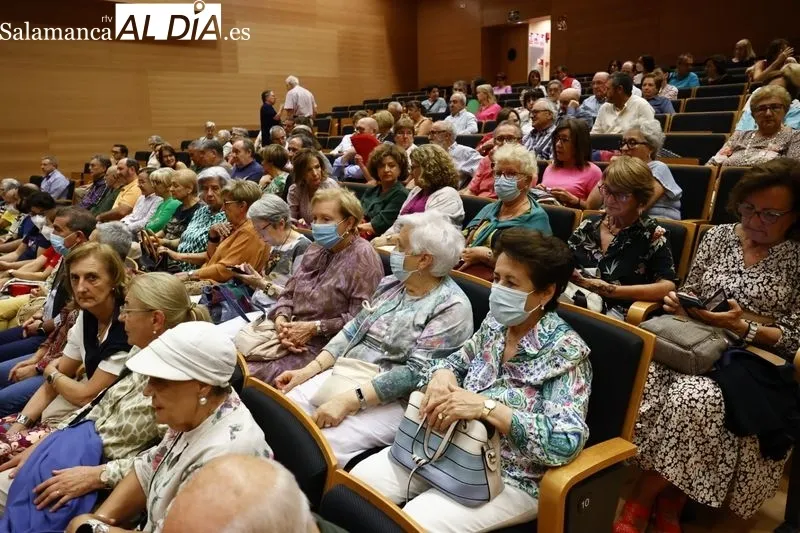 Representación teatral a favor del Banco de Alimentos de Salamanca