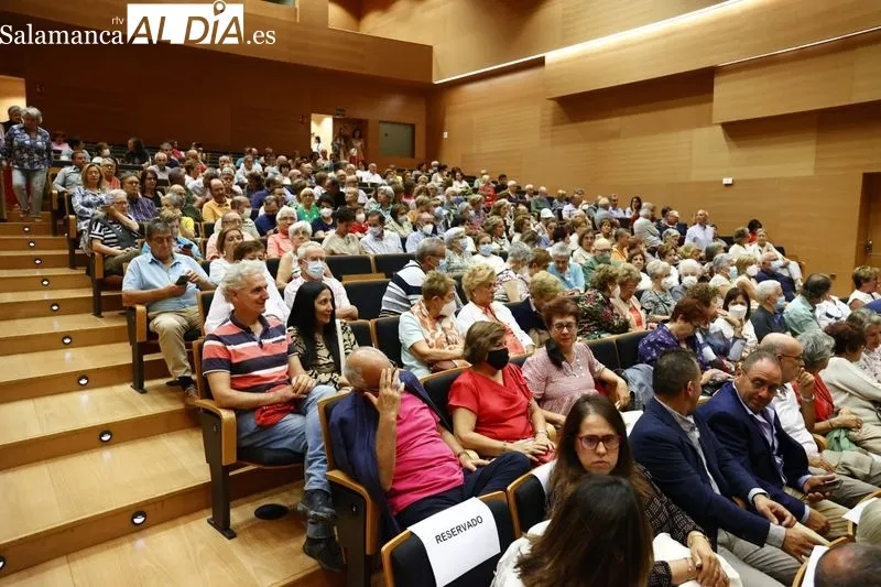 Representación teatral a favor del Banco de Alimentos de Salamanca