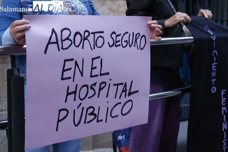 Concentración del Movimiento Feminista de Salamanca este miércoles. Foto: David Sañudo