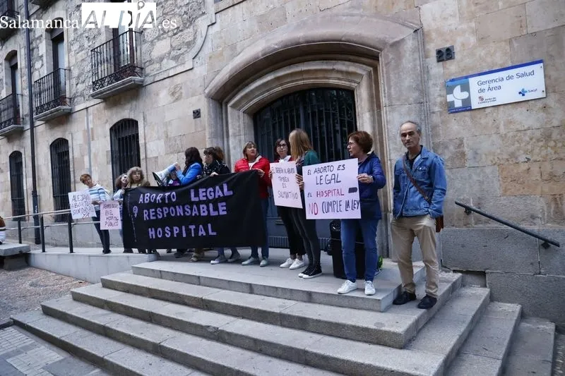 Concentración del Movimiento Feminista de Salamanca este miércoles. Foto: David Sañudo