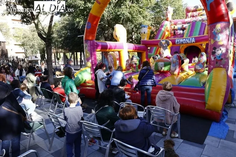 Actividades infantiles en la Plaza Barcelona 