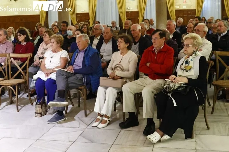 Presentación en el Casino de 'Merinas y churras', de Román Álvarez