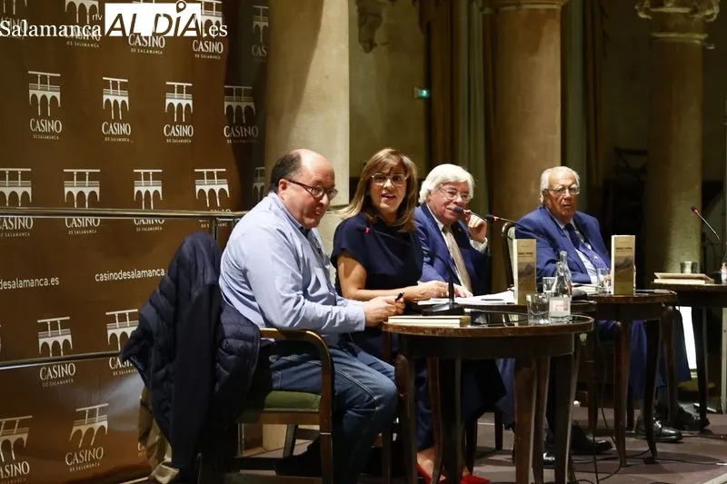 Presentación en el Casino de 'Merinas y churras', de Román Álvarez