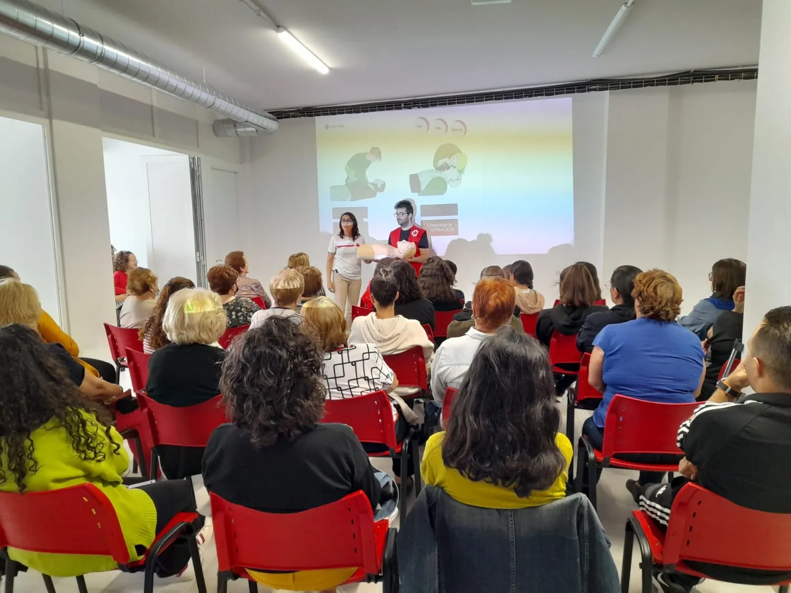 Cruz Roja en Peñaranda ofrecía un curso de primeros auxilios en sus nuevas instalaciones