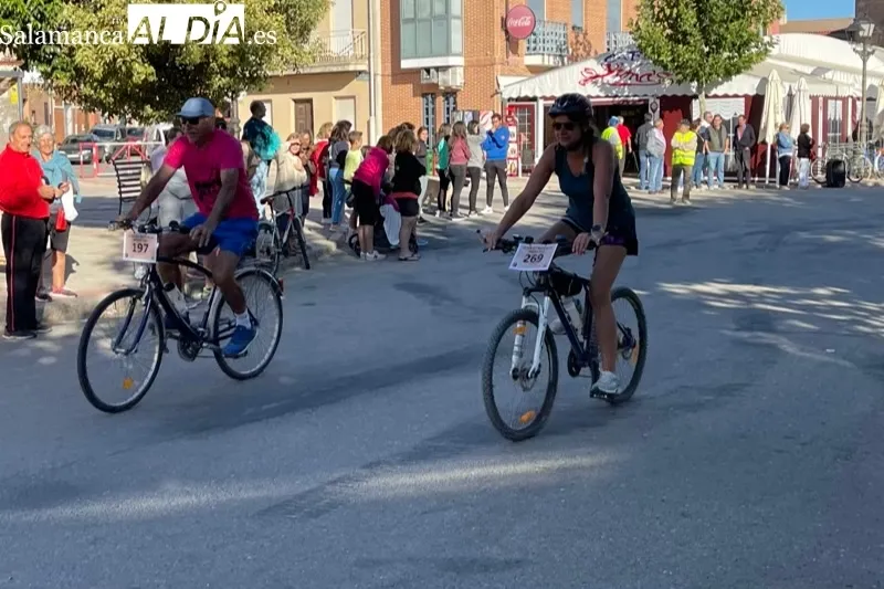 La KDD BTT Ruta de la Piedra ponía en marcha este domingo su novena edición en Cantalapiedra 