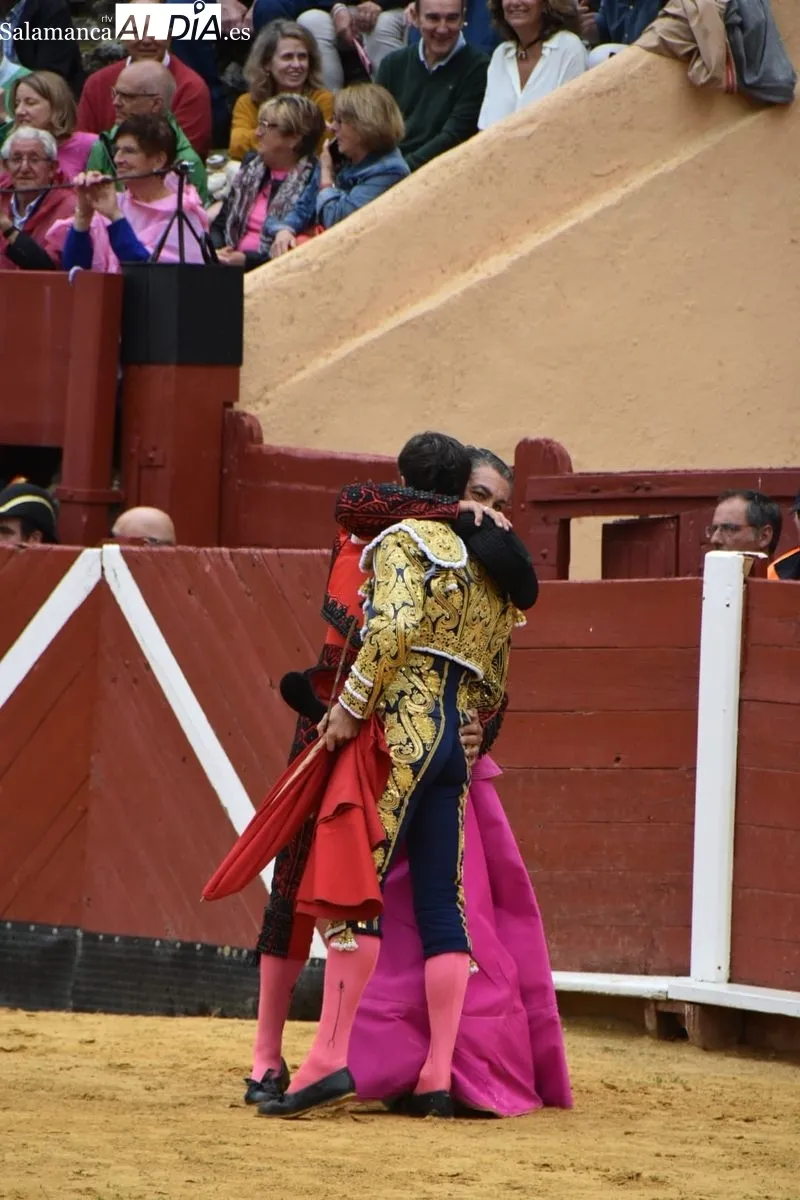 Foto 10 - Suspendida la corrida de B&eacute;jar tras la lidia del cuarto por la tremenda lluvia 