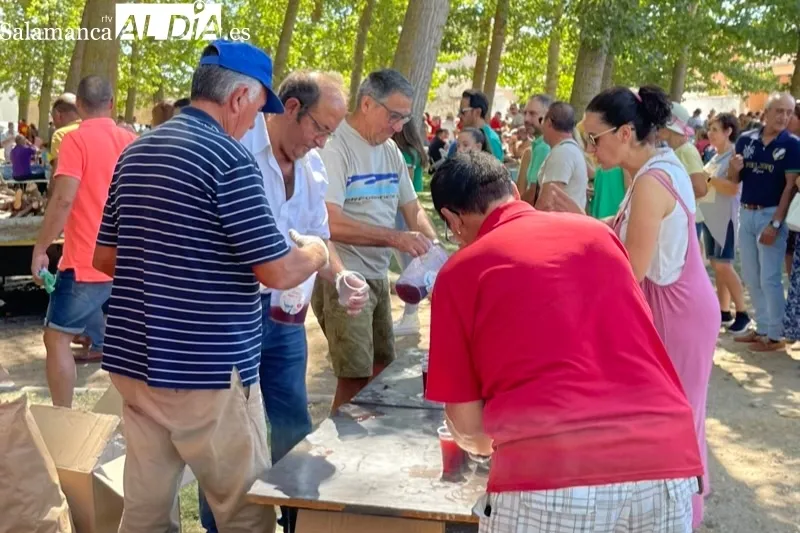 Villoria celebraba este sábado una multitudinaria paellada popular en la Alameda
