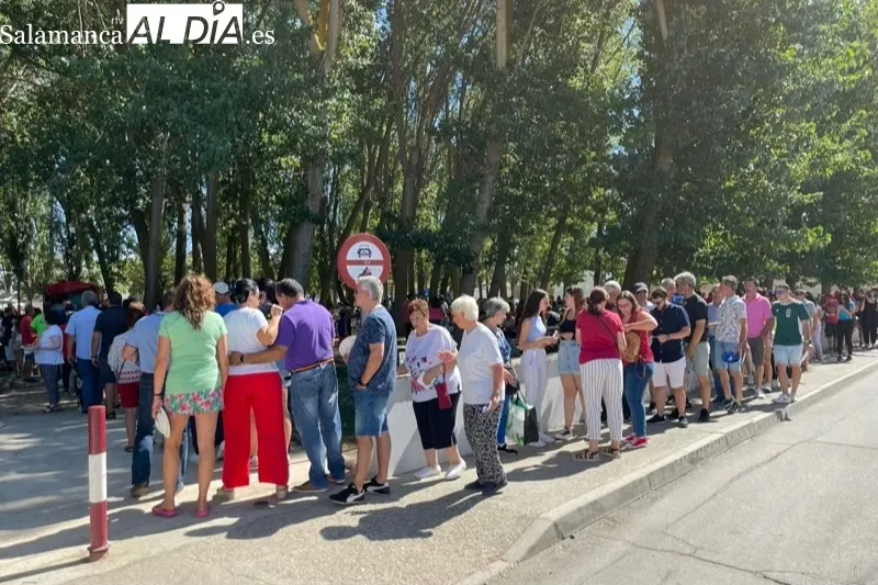 Villoria celebraba este sábado una multitudinaria paellada popular en la Alameda
