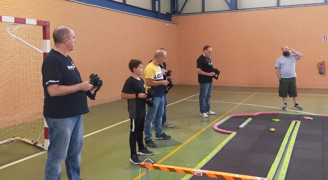 El Club RC Peñaranda organizaba la II Quedada Mini Z San Miguel en Peñaranda
