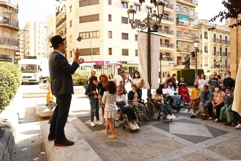 Jornada solidaria en Feria de Día con la presencia de integrantes de Aspace. Foto de David Sañudo