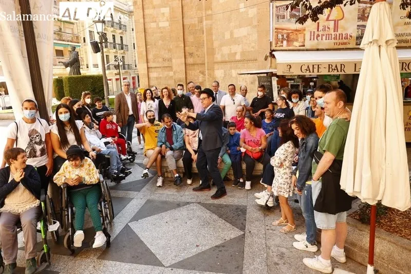 Jornada solidaria en Feria de Día con la presencia de integrantes de Aspace. Foto de David Sañudo