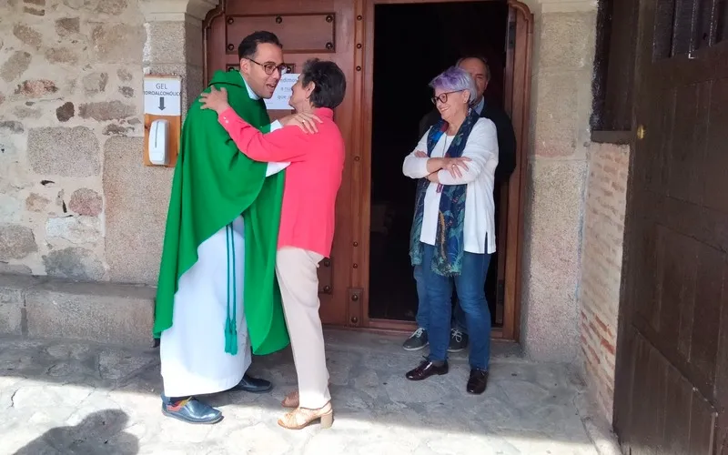 Primera misa de Alselmo Matilla Santos como párroco de Boada / FOTOS: JESÚS CRUZ