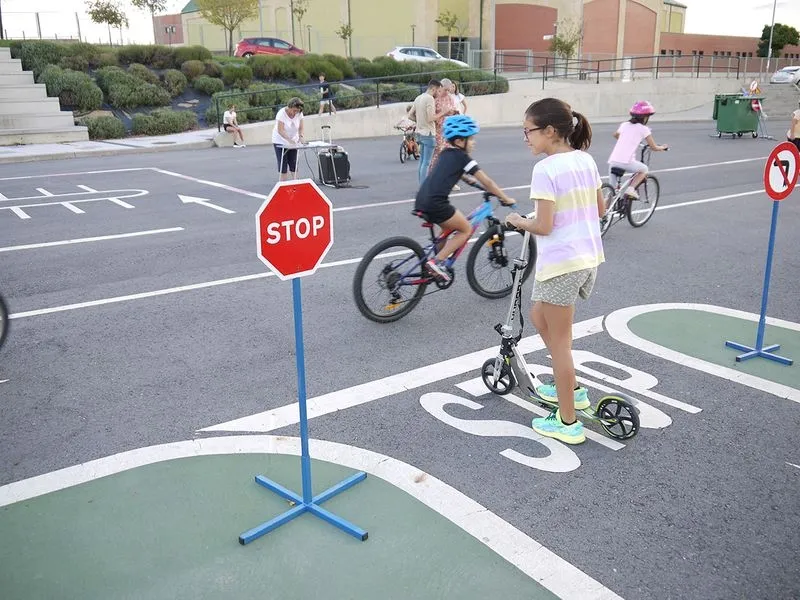 Foto 4 - La bicicleta, protagonista de la jornada en Carbajosa de la Sagrada
