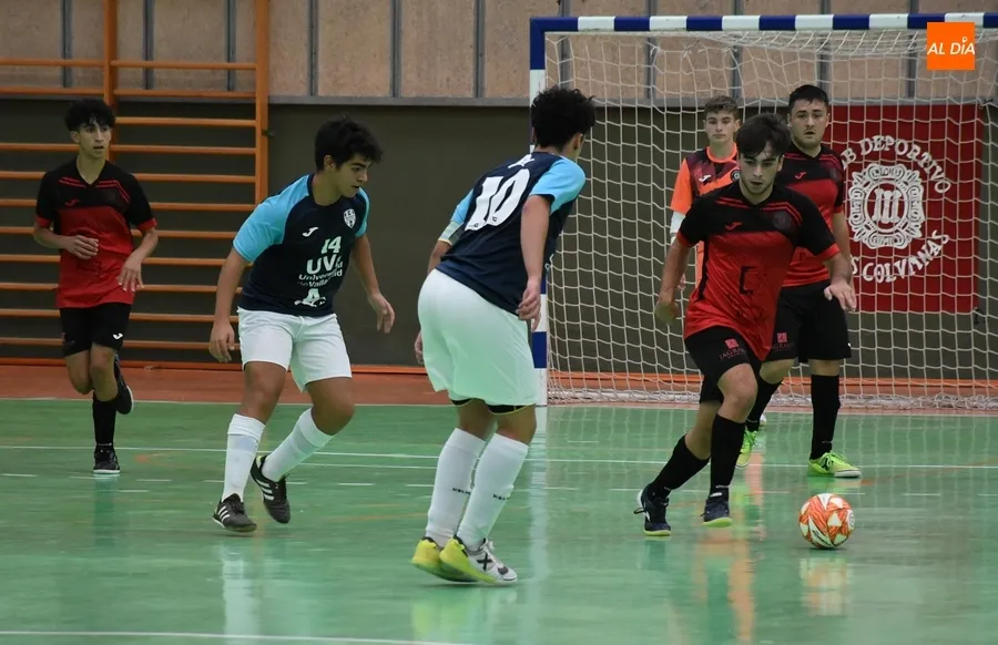 Foto 8 - Tierno Galv&aacute;n impone su superioridad ante un m&aacute;s que combativo III Juvenil