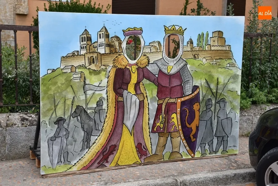 Foto 10 - El centro hist&oacute;rico suma una nueva &lsquo;puerta&rsquo; dentro de su engalanamiento para la Feria Medieval
