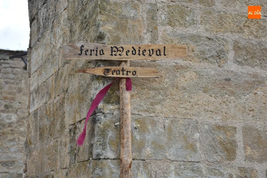 Foto 3 - El centro hist&oacute;rico suma una nueva &lsquo;puerta&rsquo; dentro de su engalanamiento para la Feria Medieval