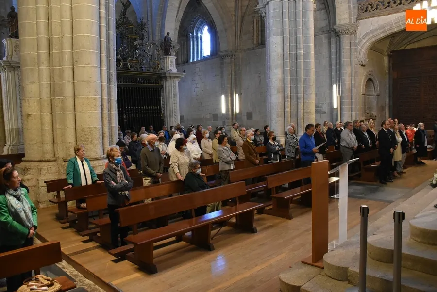 Foto 4 - Concurrida despedida de la Di&oacute;cesis de Ciudad Rodrigo a Antonio Ceballos