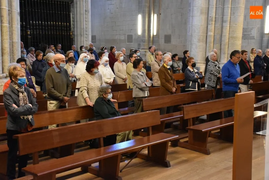 Foto 5 - Concurrida despedida de la Di&oacute;cesis de Ciudad Rodrigo a Antonio Ceballos