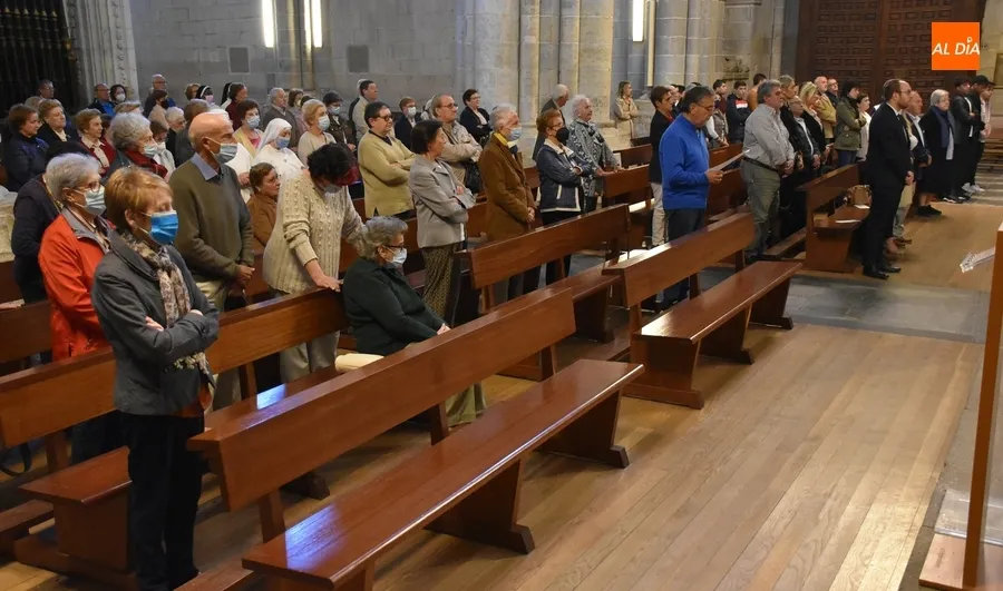 Foto 7 - Concurrida despedida de la Di&oacute;cesis de Ciudad Rodrigo a Antonio Ceballos
