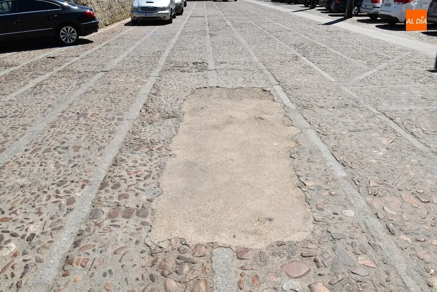 Foto 3 - El paseo peatonal del Registro doblar&aacute; su anchura a la par que se sustituye la general del agua