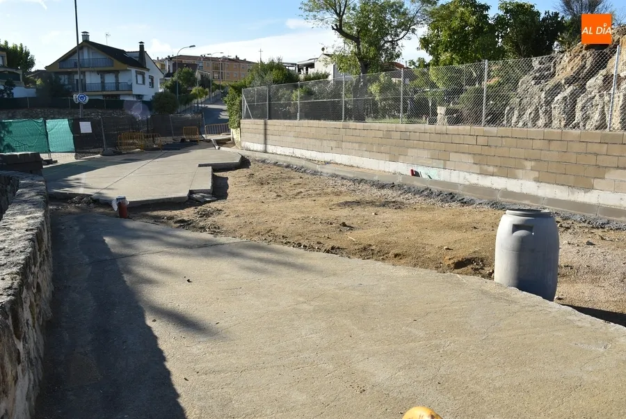 Foto 4 - Los vecinos de la calle Canteras abonan entre 1.418&euro; y 16.404,96&euro; por la 1&ordf; fase de la urbanizaci&oacute;n