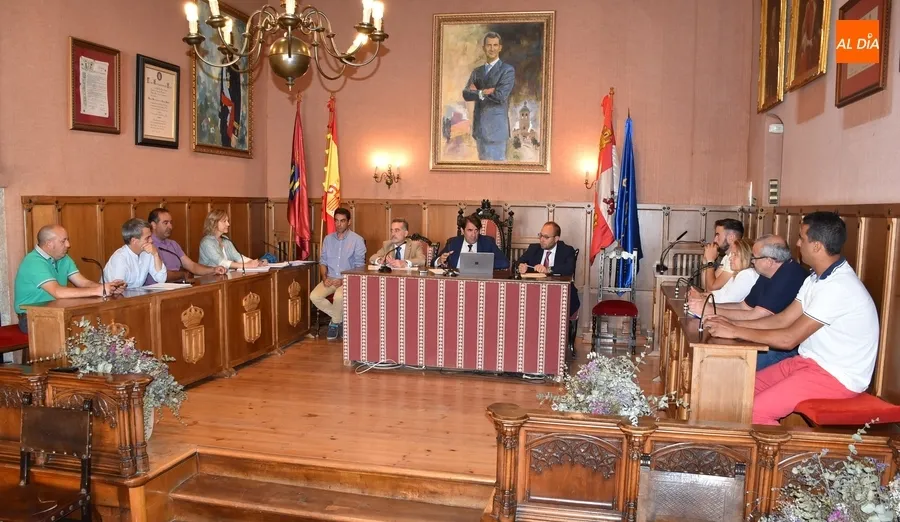 Foto 6 - Su&aacute;rez-Qui&ntilde;ones presenta un Plan a 10 a&ntilde;os de restauraci&oacute;n medioambiental a los municipios afectados