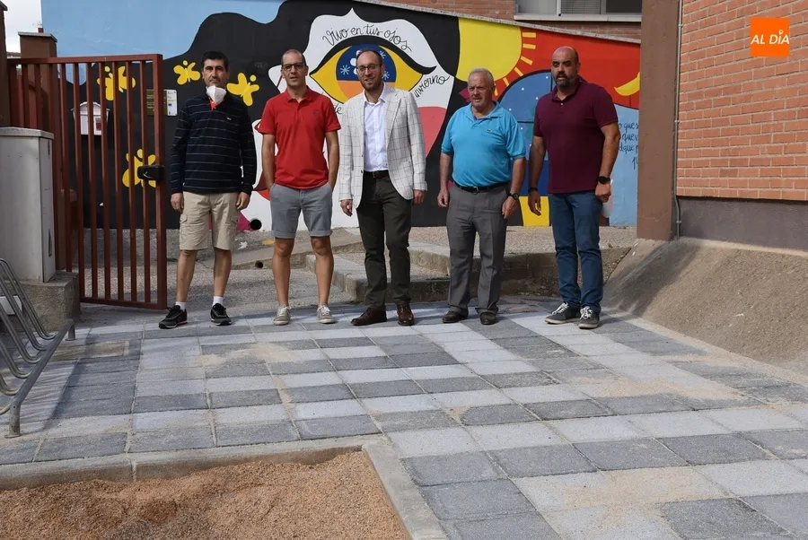 Foto 2 - Casi todo a punto en el Colegio Mir&oacute;briga para recibir desde el viernes a ni&ntilde;@s de 2 a 3 a&ntilde;os
