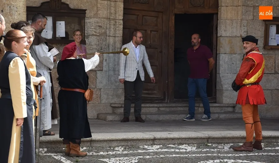 Foto 3 - Ceremonial nombramiento de Marcos Iglesias como pregonero de la Feria Medieval