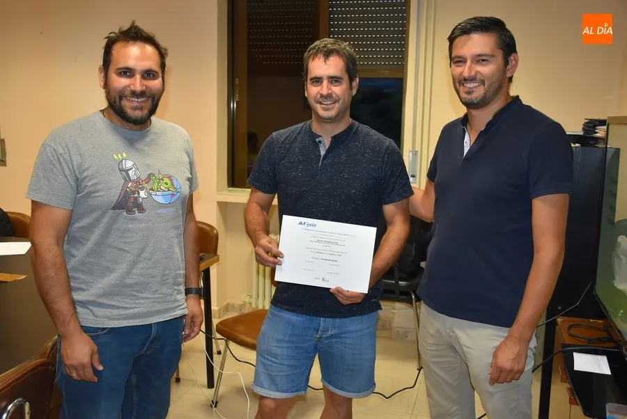Foto 2 - Una decena de comerciantes se forma de la mano de Afecir en el uso de herramientas audiovisuales