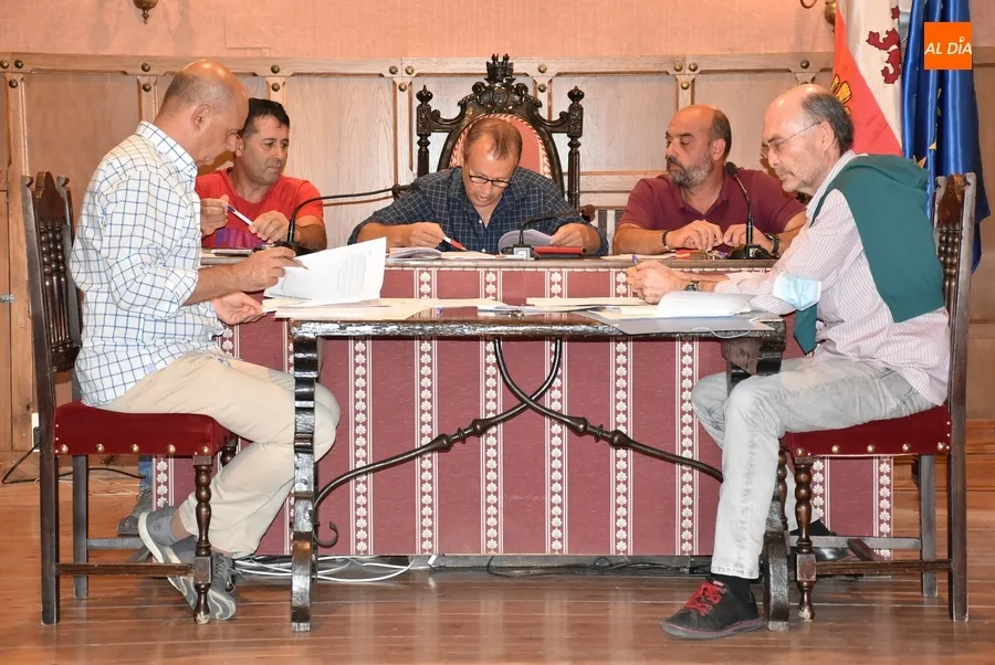 Foto 4 - Cada localidad de la Mancomunidad contar&aacute; con un remolque con un dep&oacute;sito de 1.000 litros de agua