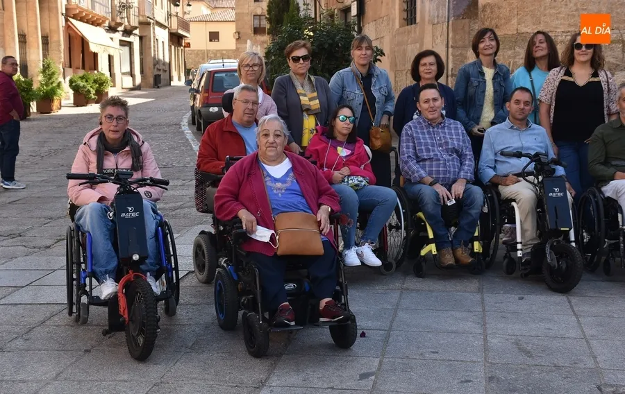 Foto 3 - Personas con discapacidad de la comunidad viven una experiencia de turismo inclusivo en Mir&oacute;briga