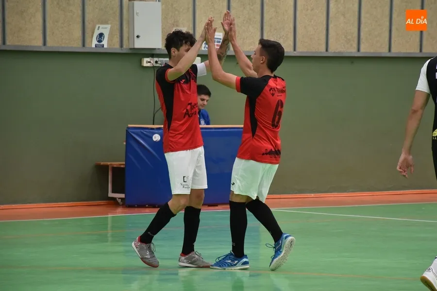 Foto 3 - Se le escapa al III Senior a 15&rdquo; para el final la victoria en su amistoso ante el River Zamora