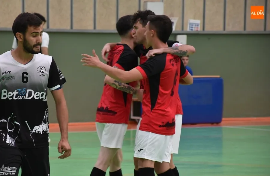 Foto 7 - Se le escapa al III Senior a 15&rdquo; para el final la victoria en su amistoso ante el River Zamora