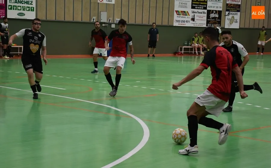 Foto 8 - Se le escapa al III Senior a 15&rdquo; para el final la victoria en su amistoso ante el River Zamora