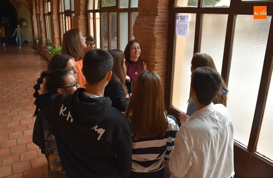 Foto 6 - Divertida vuelta a las aulas de los alumnos de Secundaria de Misioneras-Santa Teresa