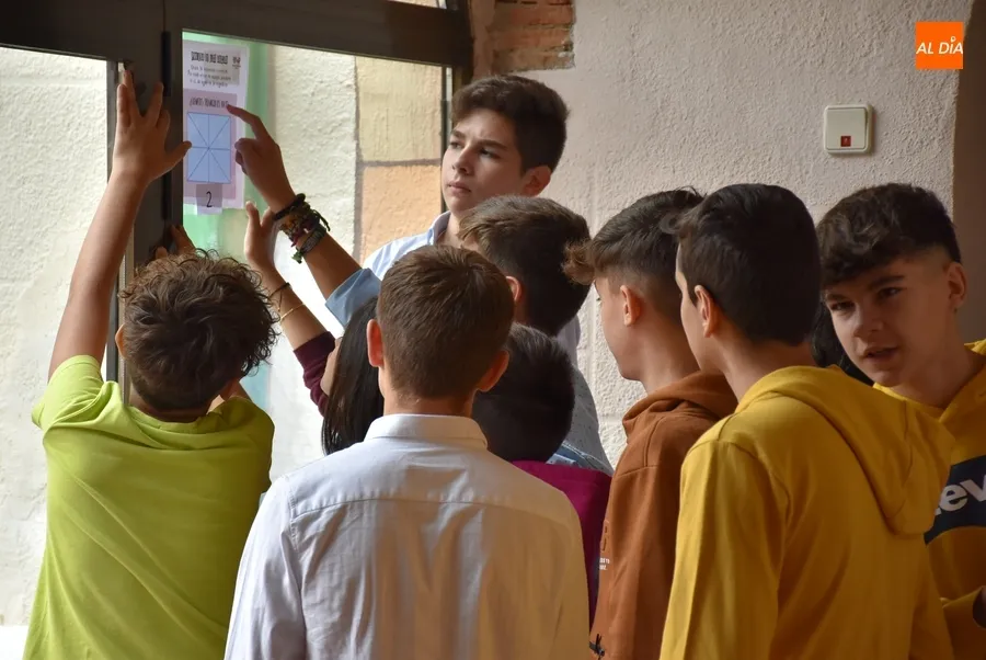 Foto 10 - Divertida vuelta a las aulas de los alumnos de Secundaria de Misioneras-Santa Teresa