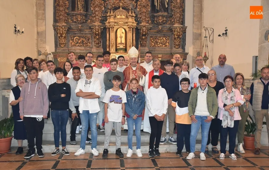 Foto 5 - La familia del Seminario se re&uacute;ne al completo para inaugurar el nuevo curso