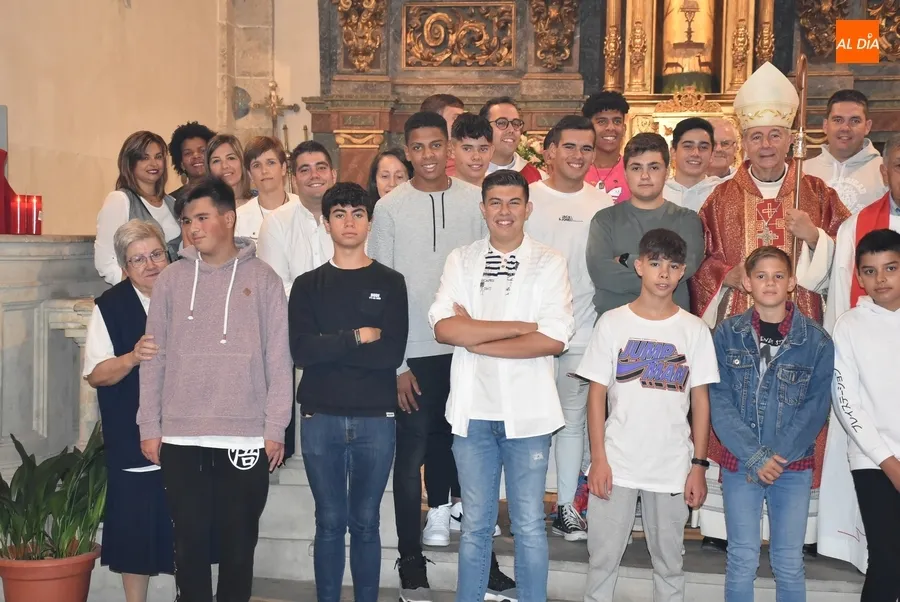 Foto 6 - La familia del Seminario se re&uacute;ne al completo para inaugurar el nuevo curso