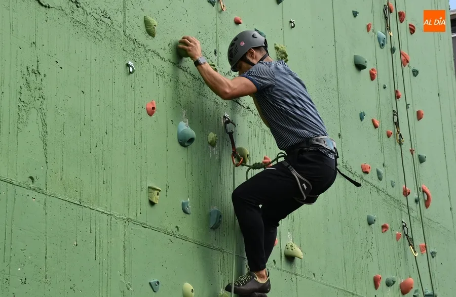 Foto 6 - Ciudad Rodrigo se suma a la fiebre por la escalada deportiva con un roc&oacute;dromo municipal