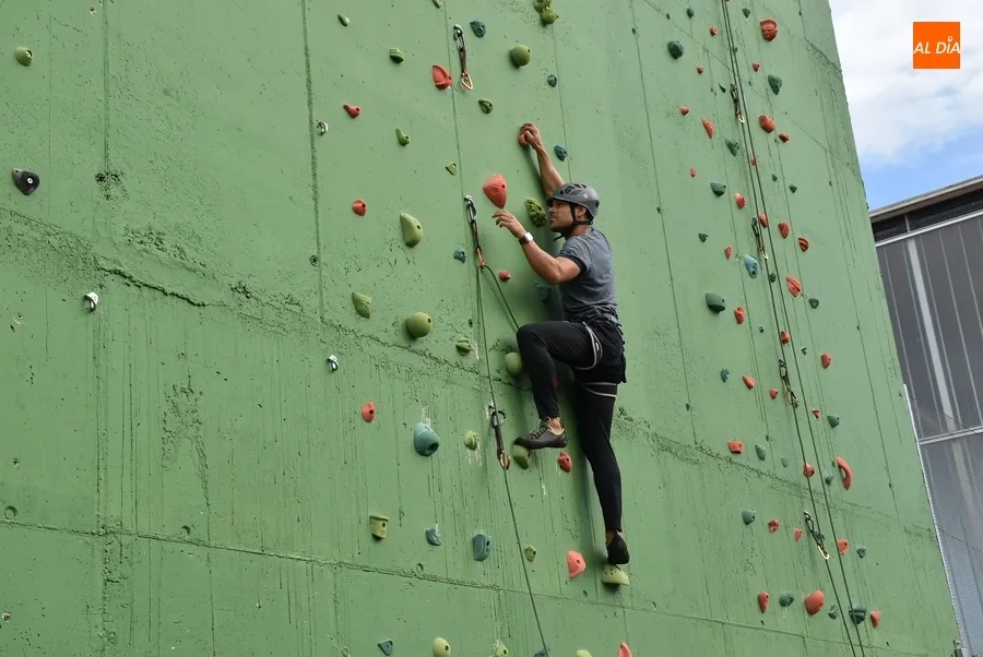 Foto 9 - Ciudad Rodrigo se suma a la fiebre por la escalada deportiva con un roc&oacute;dromo municipal