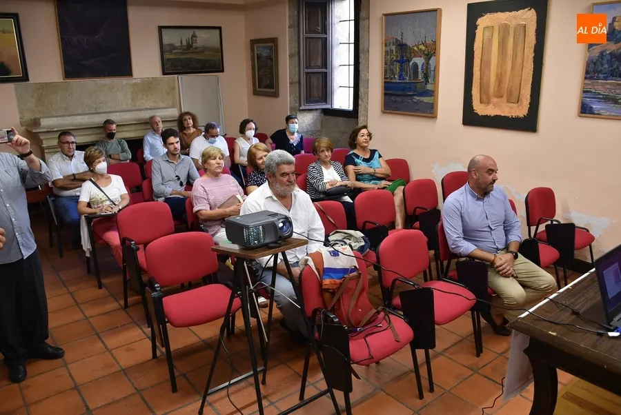 Foto 3 - Los v&iacute;nculos entre Ej&eacute;rcito y Hacienda abren el ciclo de ponencias sobre el Catastro de Ensenada