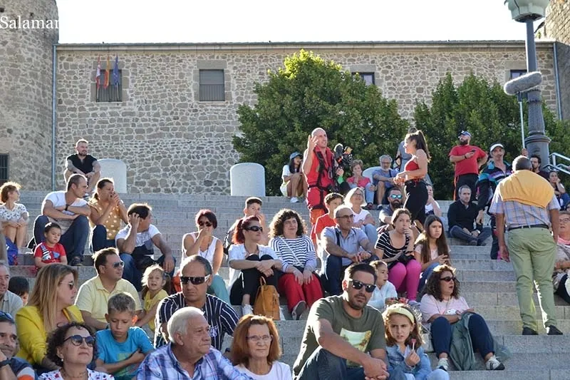 Foto 5 - B&eacute;jar se suma a salvar a &ldquo;los temazos&rdquo;