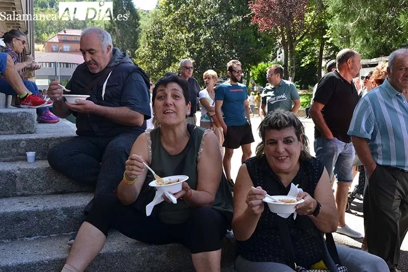 Foto 6 - Un populoso calderillo bejarano como final de fiestas