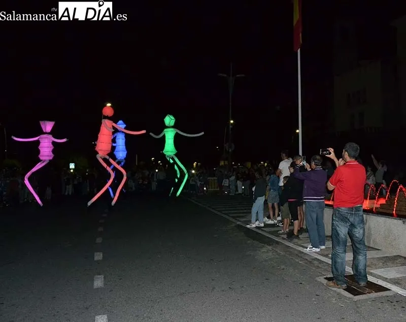 Foto 10 - Luz, sonido y m&uacute;sica en el primer evento itinerante del FAB Bejar 2022