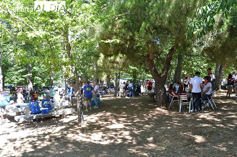 Foto 3 - Las pe&ntilde;as de B&eacute;jar protagonizan el pen&uacute;ltimo d&iacute;a de fiestas