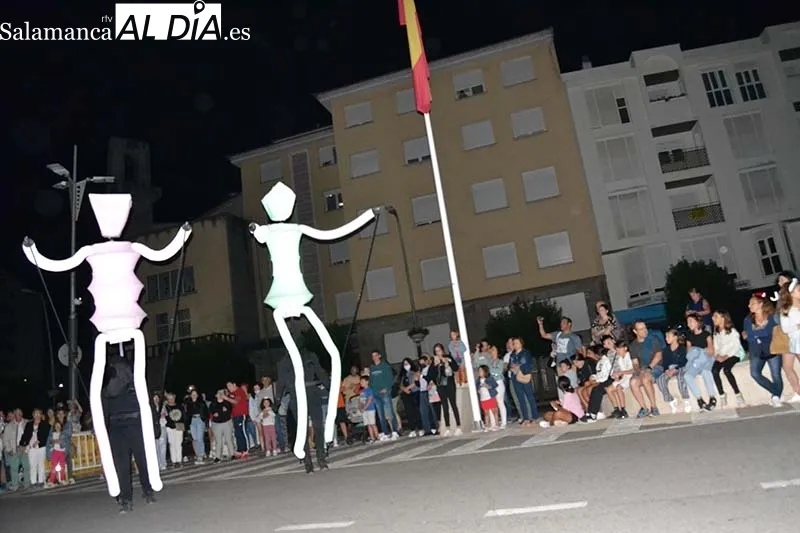 Foto 7 - Luz, sonido y m&uacute;sica en el primer evento itinerante del FAB Bejar 2022