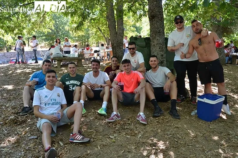 Foto 4 - Las pe&ntilde;as de B&eacute;jar protagonizan el pen&uacute;ltimo d&iacute;a de fiestas